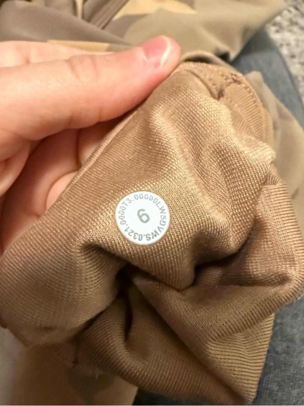 Lululemon Camo Leggings Size 6 - Picture 3 of 3
